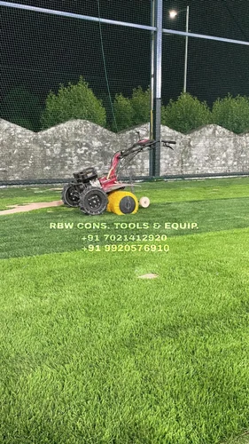 Automatic Turf Brushing Machine