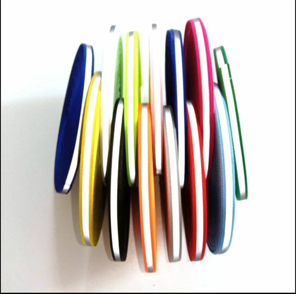 Backing Material: Nylon Green Reflective Trim Tape, 100 Meter, Packaging Type: Roll