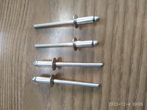 BLIND RIVET