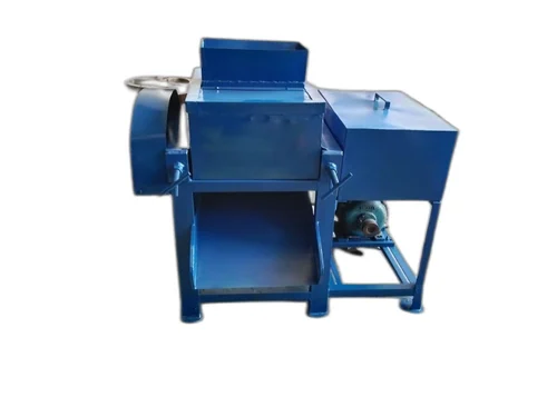 Food Walnut Cracker Machine, Capacity: 500-600 kg Per Hour