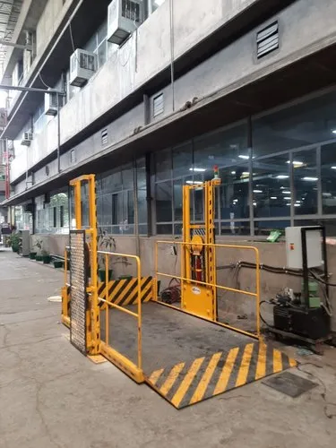 Hydraulic Fixed Truck Loader For Loading Unloading