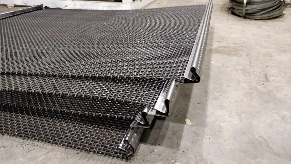 Iron Vibrating Screens