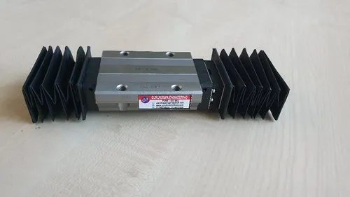 LM Rail Bellow 