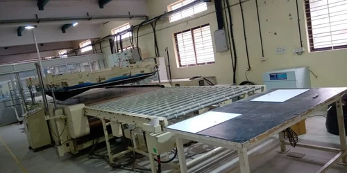 Nisshimbo 680 solar module laminator - Fully automatic