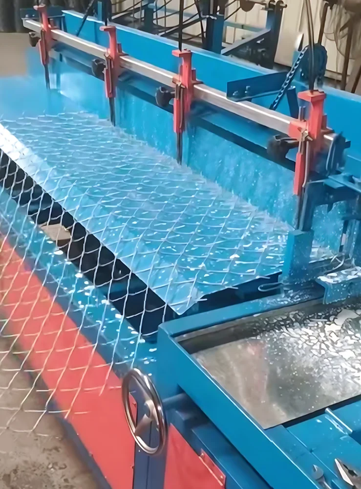 Semi Automatic Chain Link Fencing Machine, 5 HP