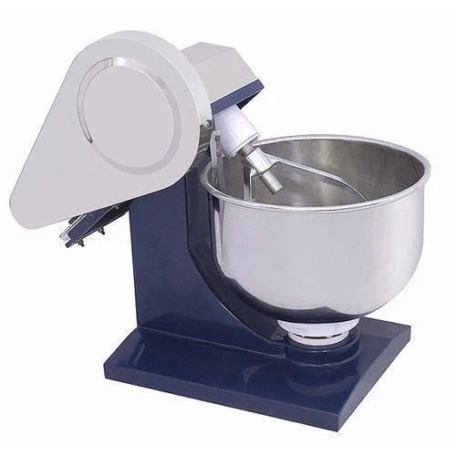 Stainless Steel Dough Kneader Machine Capacity: 5 Kg