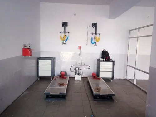 STS Universal Fully Automatic Two Wheeler Service 
